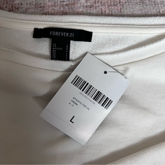 NWT❗️ Forever 21 | White French Terry Pullover - Picture 6 of 7